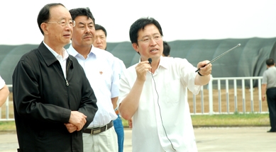原中共中央書記處書記、中紀委副書記何勇視察我公司